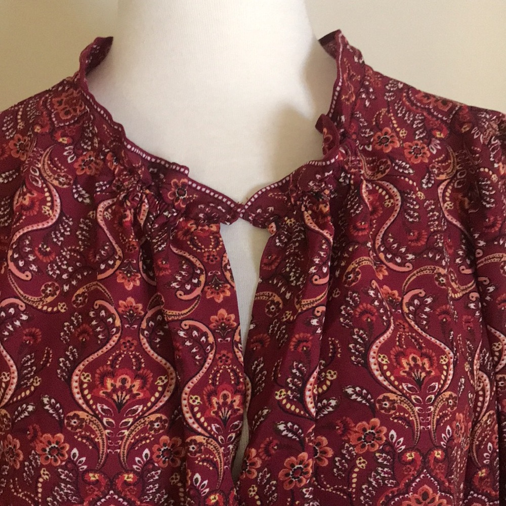 Max Studio blouse - Picture 2 of 13